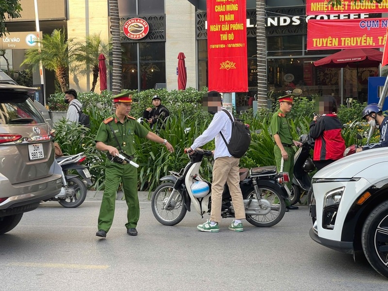 thay đổi mâm xe máy có bị phạt không 5