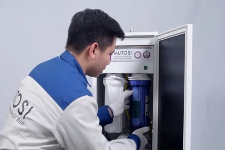 Hướng dẫn chi tiết cách thay lõi lọc nước Mutosi đúng kỹ thuật ngay tại nhà