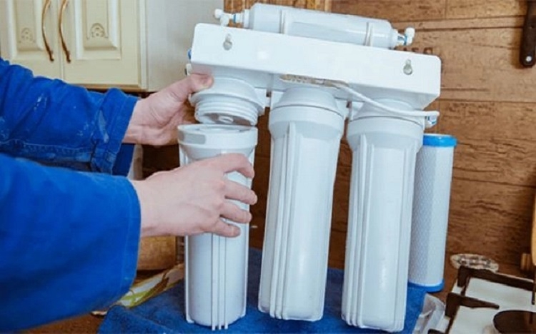 Thay l&otilde;i lọc nước Mutosi (H&igrave;nh 5)