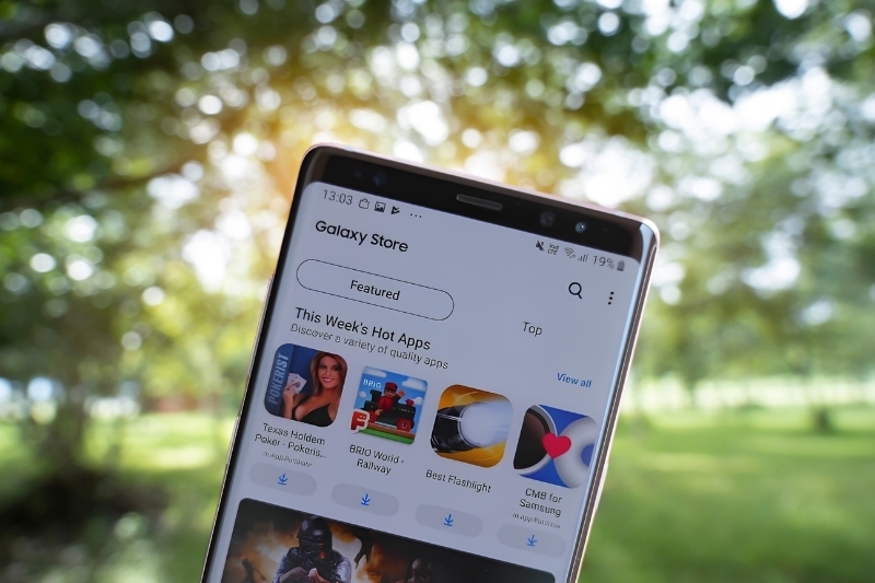Cách thêm ứng dụng vào màn hình ngoài Z Flip 8 2