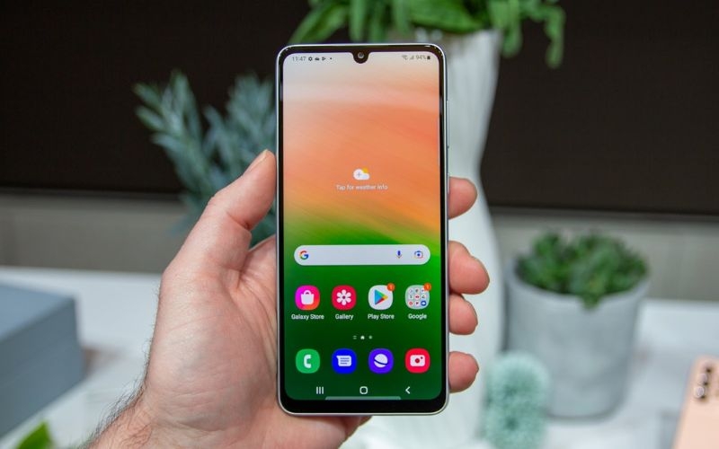 Thiết bị điện dễ hỏng mùa nồm - Điện thoại