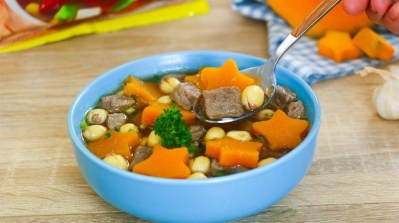Thịt bò hầm bí đỏ hạt sen 5