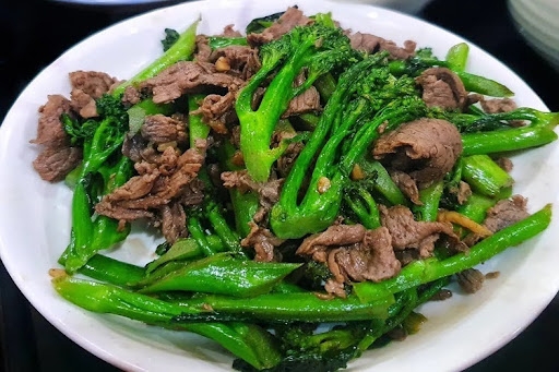 Những tác dụng tuyệt vời của món thịt bò xào súp lơ