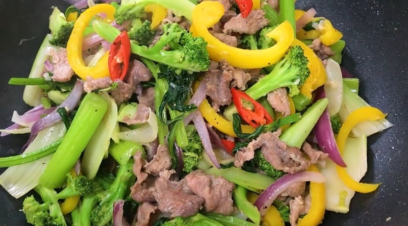 Cách làm thịt bò xào thập cẩm (ảnh 5)