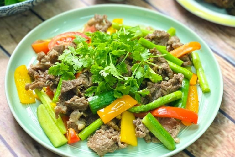 Cách làm thịt bò xào thập cẩm (ảnh 6)