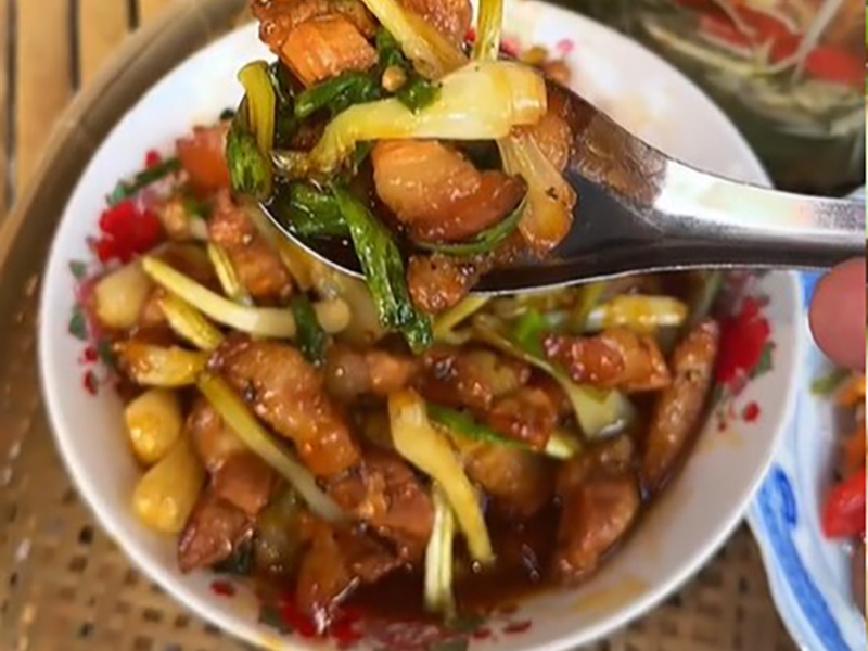 thịt kho củ kiệu (hình 8)