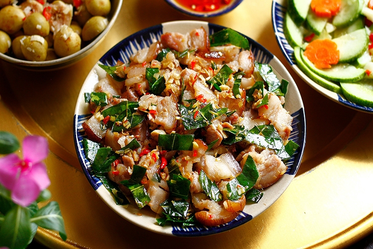 thịt lợn xào lá móc mật hình 4