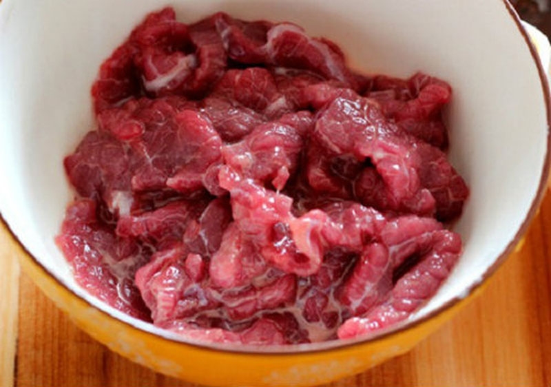 Thịt ngựa xào với gì ngon (hình 1)