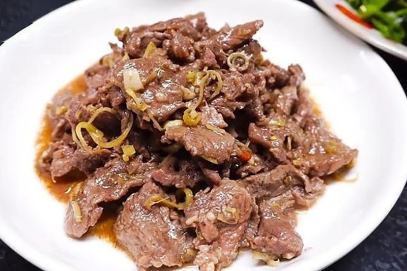 Thịt ngựa xào với gì ngon (hình 8)