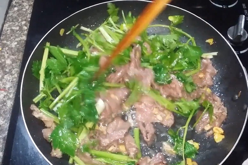 Thịt trâu xào cần tây (hình 8)