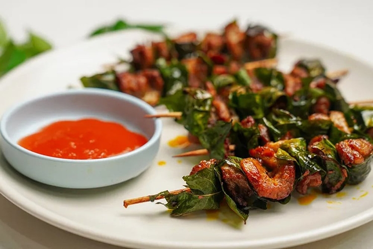 thịt xiên lá móc mật bằng nồi chiên không dầu hình 6