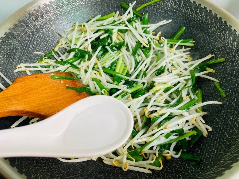 Giá đỗ xào