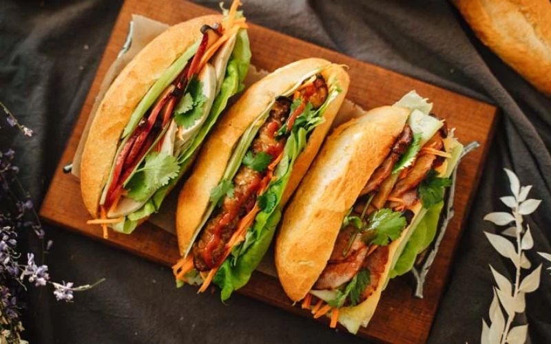 Thực đơn bánh mì ba tê