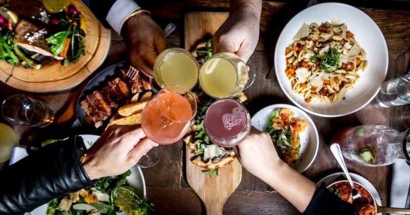 thực đơn tiệc cho 10 người 5