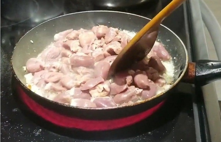 Tim gà xào đậu que (Hình 5)