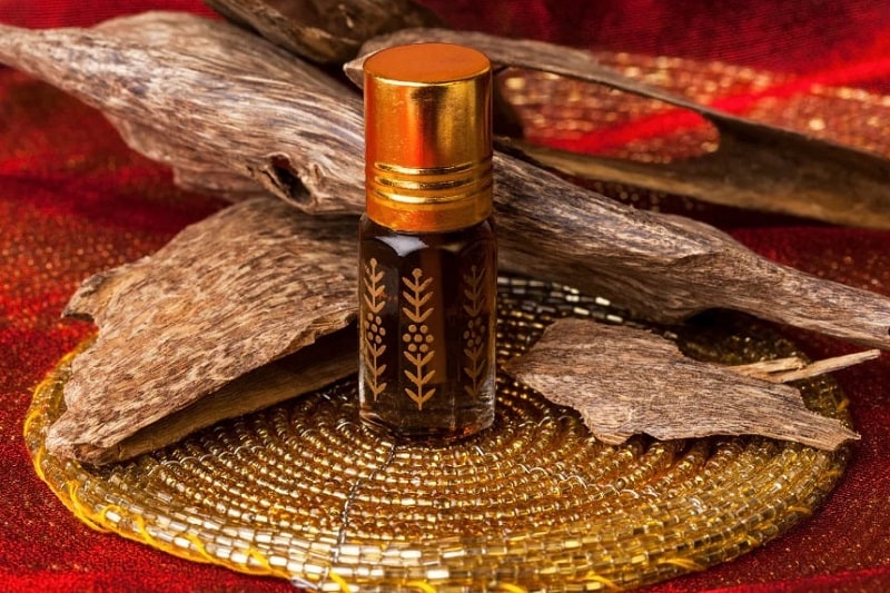 Tinh dầu trầm hương ảnh 1