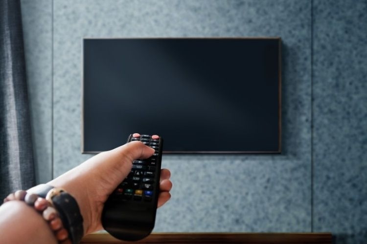 tivi-bi-nong-qua-tat-hinh (3).jpg