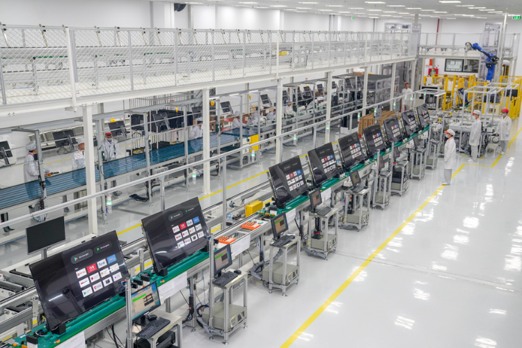 Tivi sáng tối không đều hình 5