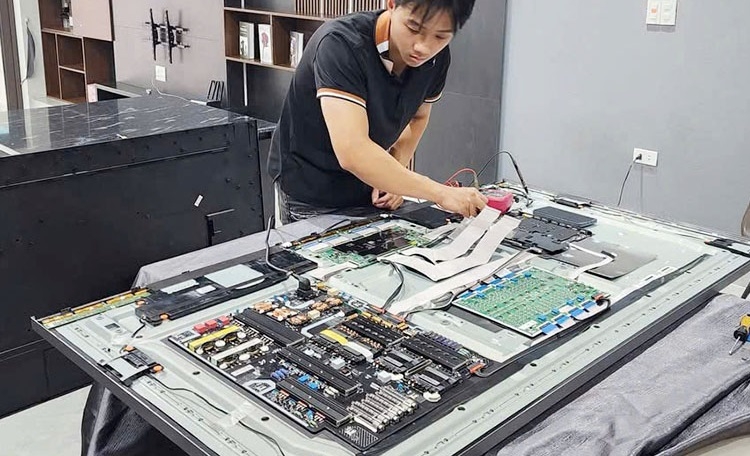 Tivi Sony nh&aacute;y đ&egrave;n đỏ 3 lần (H&igrave;nh 5)