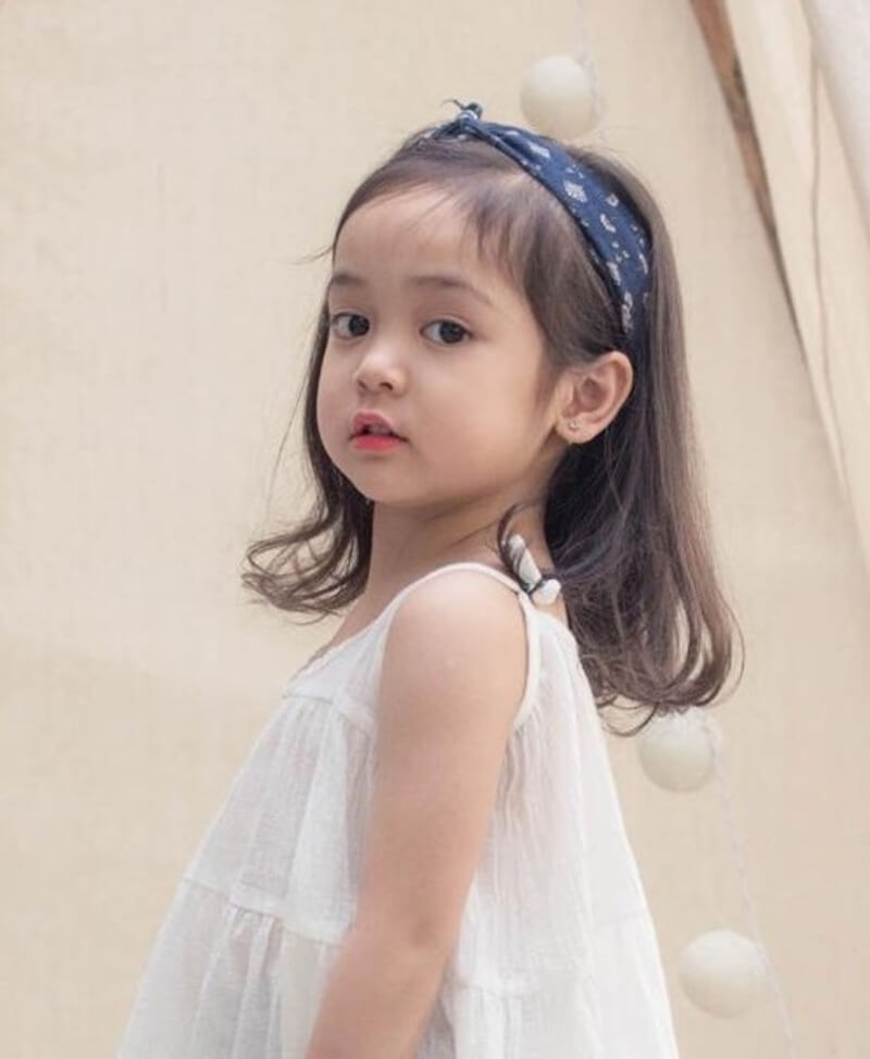 tóc xoăn cho bé gái 3 tuổi (hình 5)