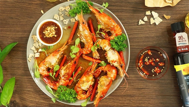 Tôm càng xanh sốt me hình 6