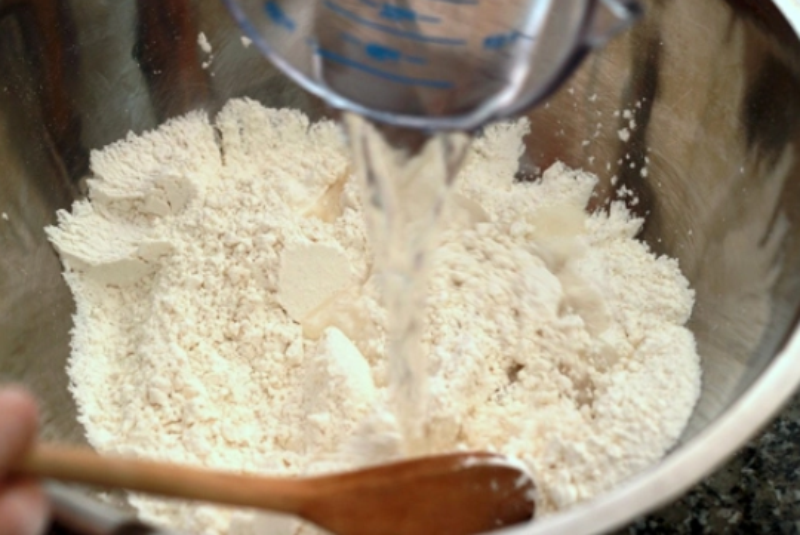 cách làm tôm cuộn khoai tây - hình 6