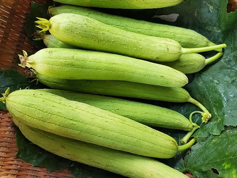 Bỏ túi cách làm tôm xào mướp hương dân dã (hình 3)