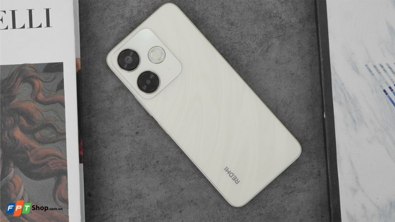 Điện thoại xóa phông giá rẻ 2026 - Xiaomi Redmi 13X