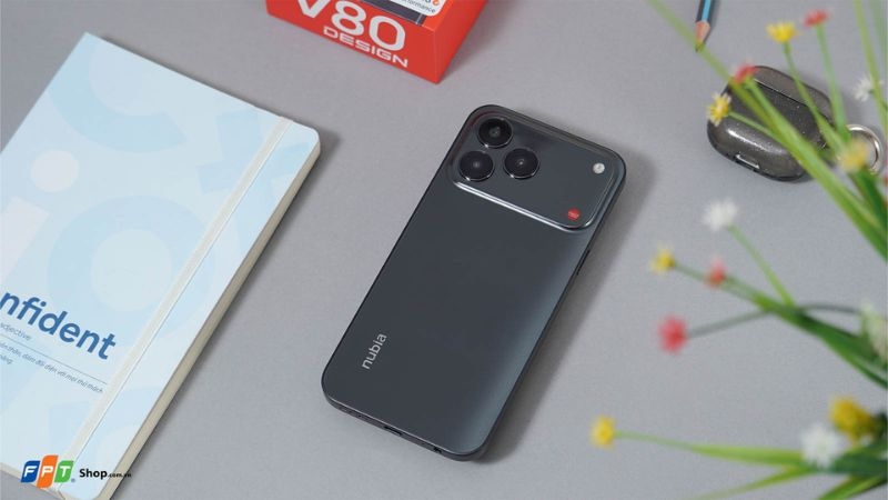 Điện thoại xóa phông giá rẻ 2026 - Nubia V80 Design