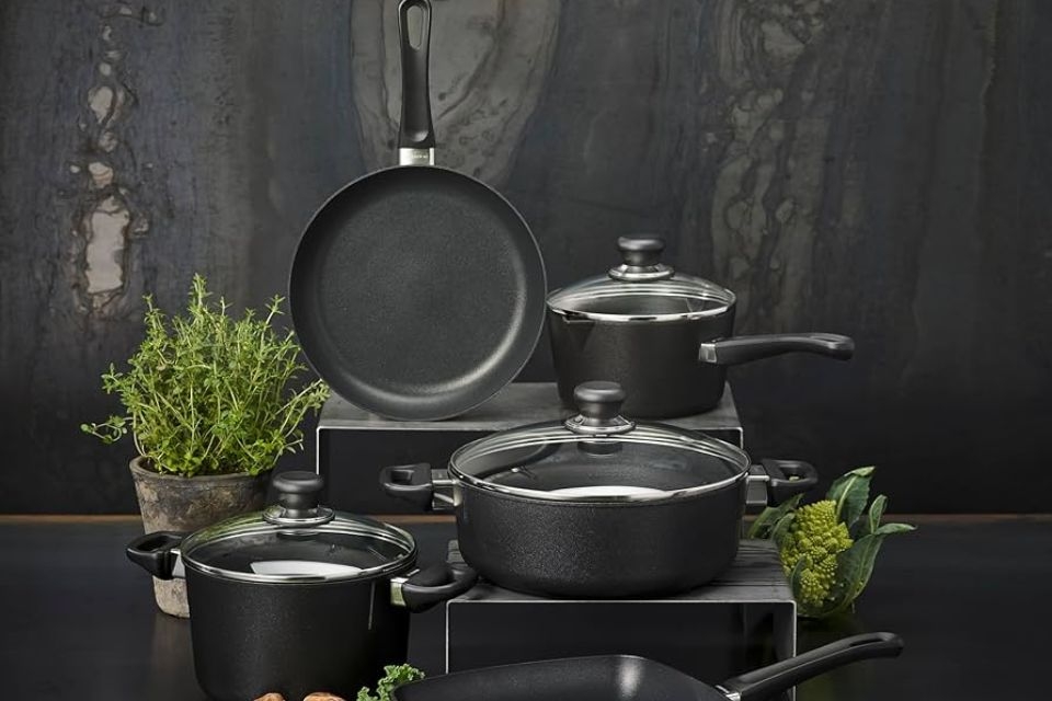 Top nồi gang cho bếp từ tốt nhất 2026: lựa chọn chính hãng, đáng mua cho căn bếp hiện đại