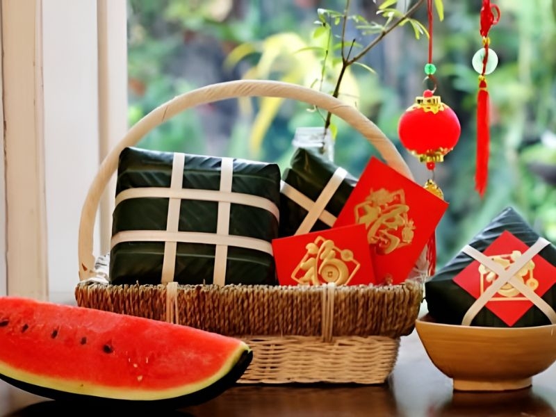 trang trí mâm bánh chưng 1