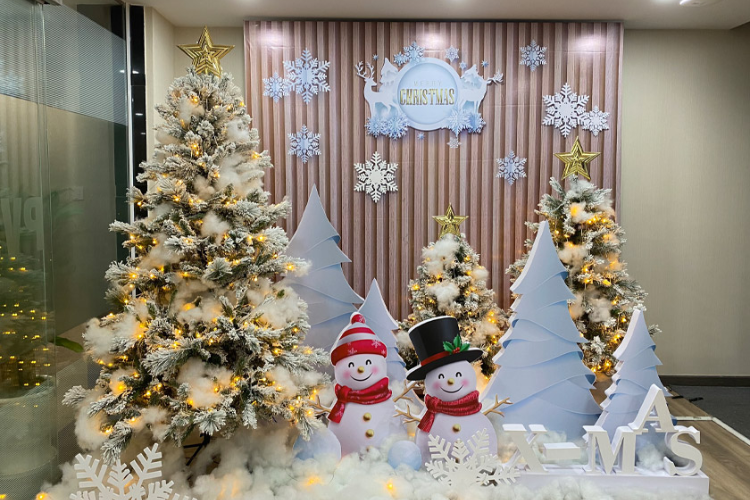 trang trí noel văn phòng 8