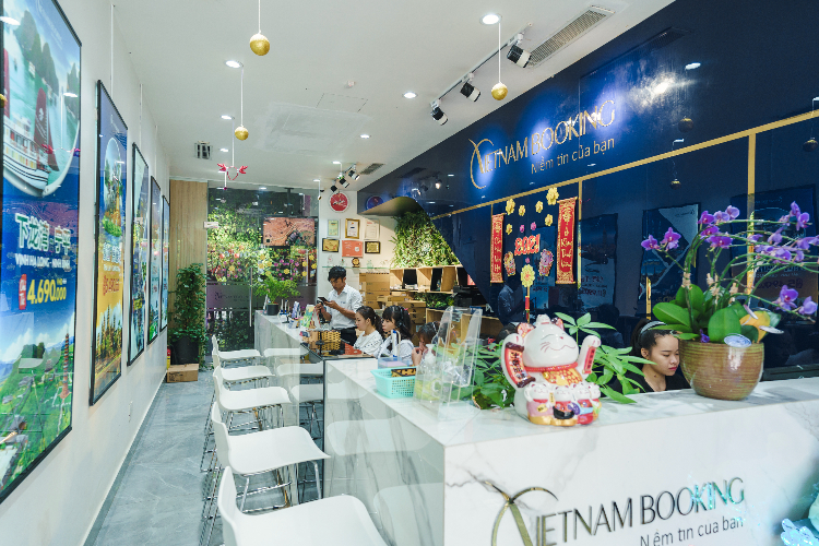 Vietnam Booking