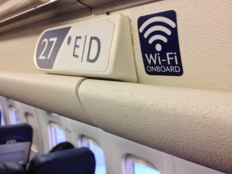 Trên máy bay có Wi-Fi không? (hình 5)