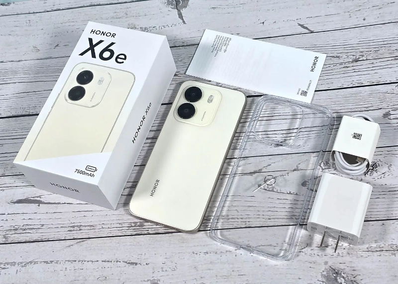 Trên tay Honor X6e - hình 1