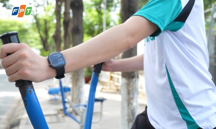 Trên tay HUAWEI Watch Fit 5 Pro - hình 8