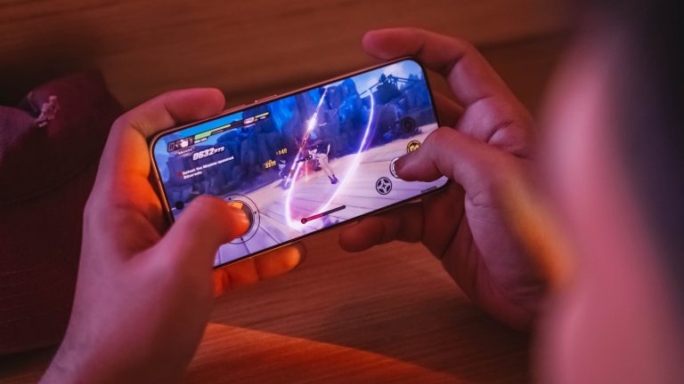 Trên tay vivo X300 FE - hình 7