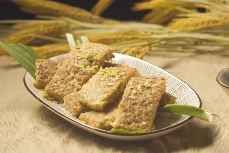 Trứng chiên cốm xanh với thịt ảnh 6