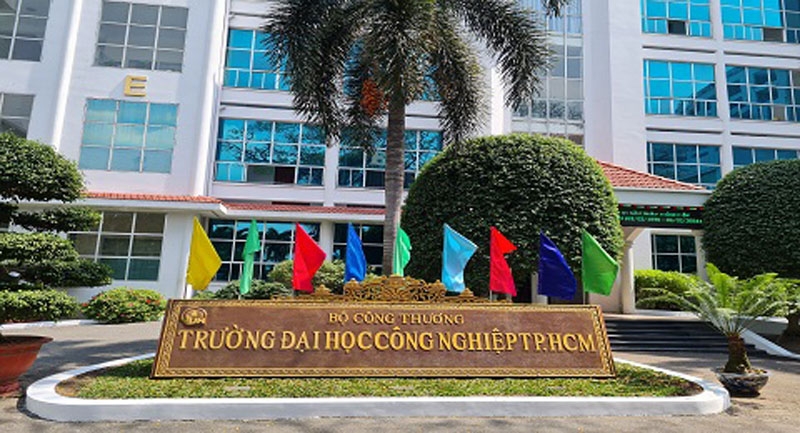 trường đại học công nghiệp tp.hcm điểm chuẩn học bạ - Hình 1