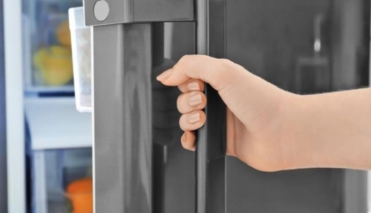 Tủ lạnh Hitachi kêu tít tít (Hình 5)