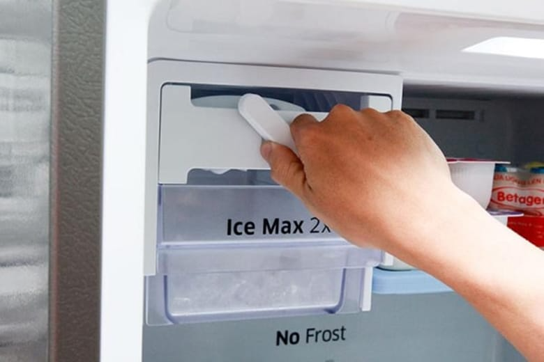 Công tắc cửa tủ gặp trục trặc