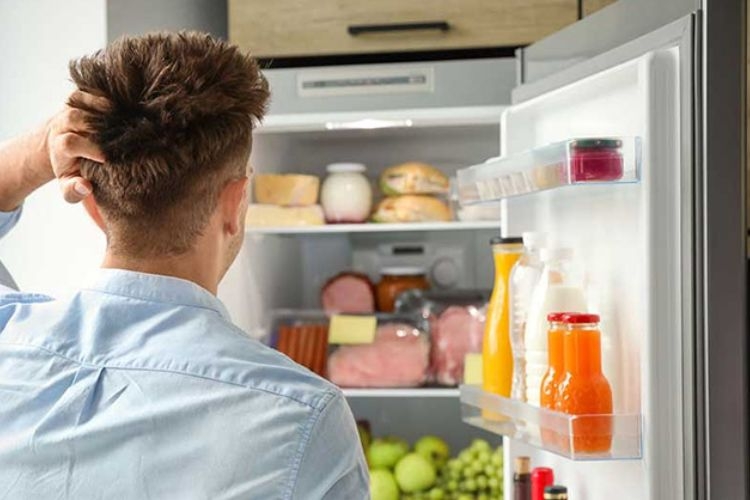tủ lạnh kêu liên tục