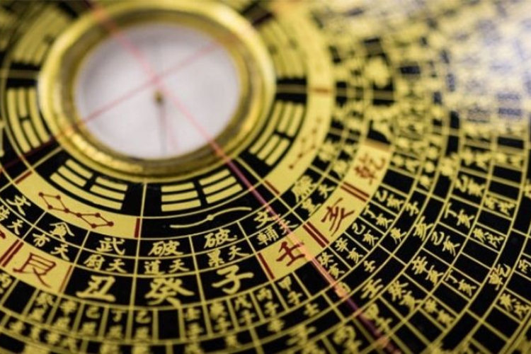 tử vi trọn đời hình 3