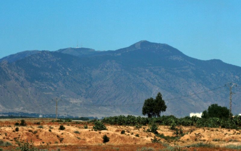 Núi Jebel Ech Chambi - “nóc nhà” của Tunisia