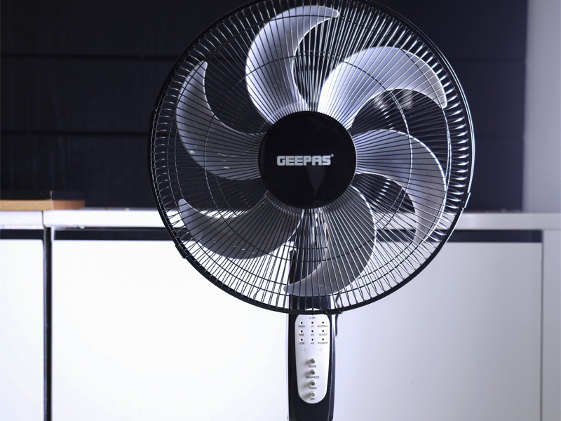 Ưu nhược điểm của quạt điện c&oacute; c&aacute;nh v&agrave; kh&ocirc;ng c&aacute;nh - h&igrave;nh 1