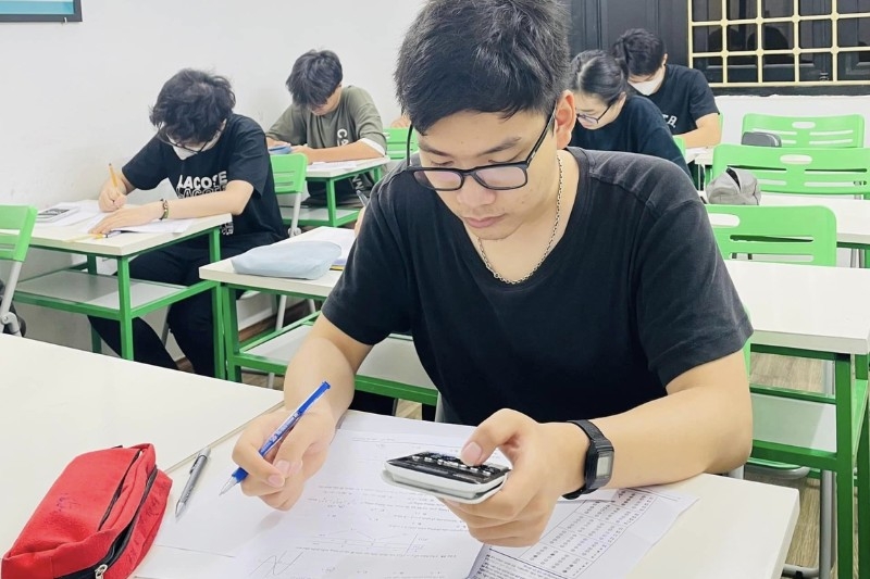 v11 gồm những môn nào ngành nào 2