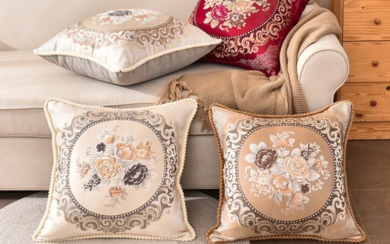 Ứng dụng của vải gấm trong trang trí nội thất