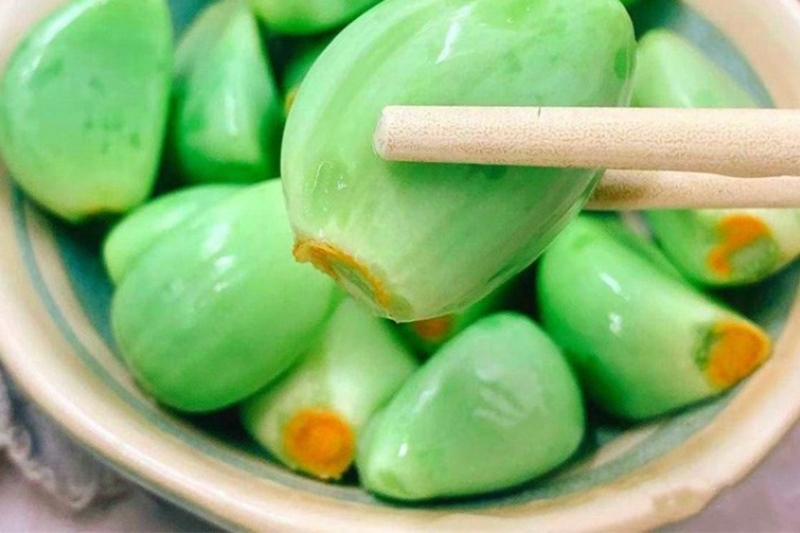 Vì sao tỏi ngâm giấm chuyển màu xanh? (hình 1)