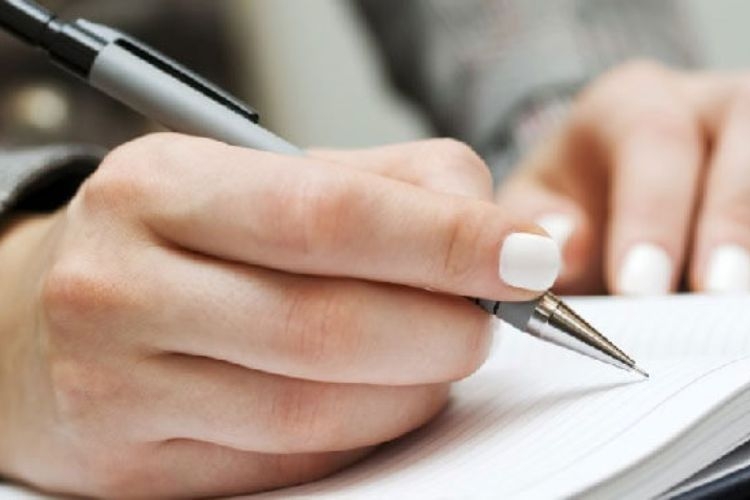 Viết bài văn thuyết minh thuật lại một sự kiện