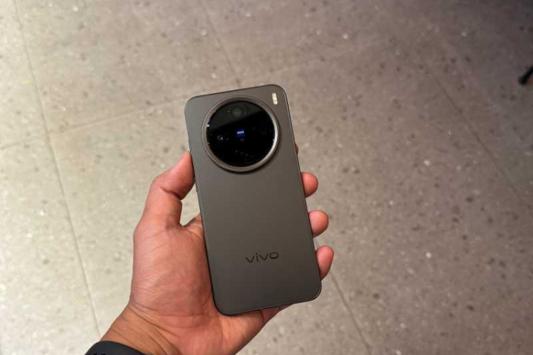 Vivo x200 Pro Mini 4